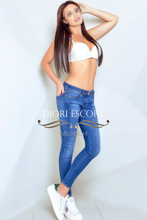 Jade24new1 Female,5'3 or under(160cm),Bisexual,Spanish,Thai